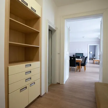 St Havel Old Town Aparthotel 4*