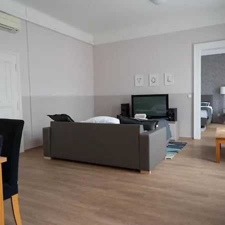 Aparthotel St Havel Old Town 4*