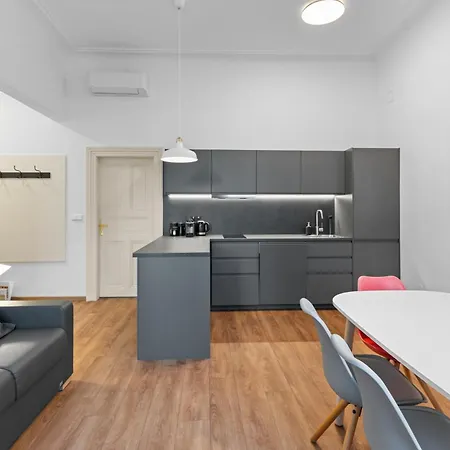 Lägenhetshotell St Havel Old Town 4*